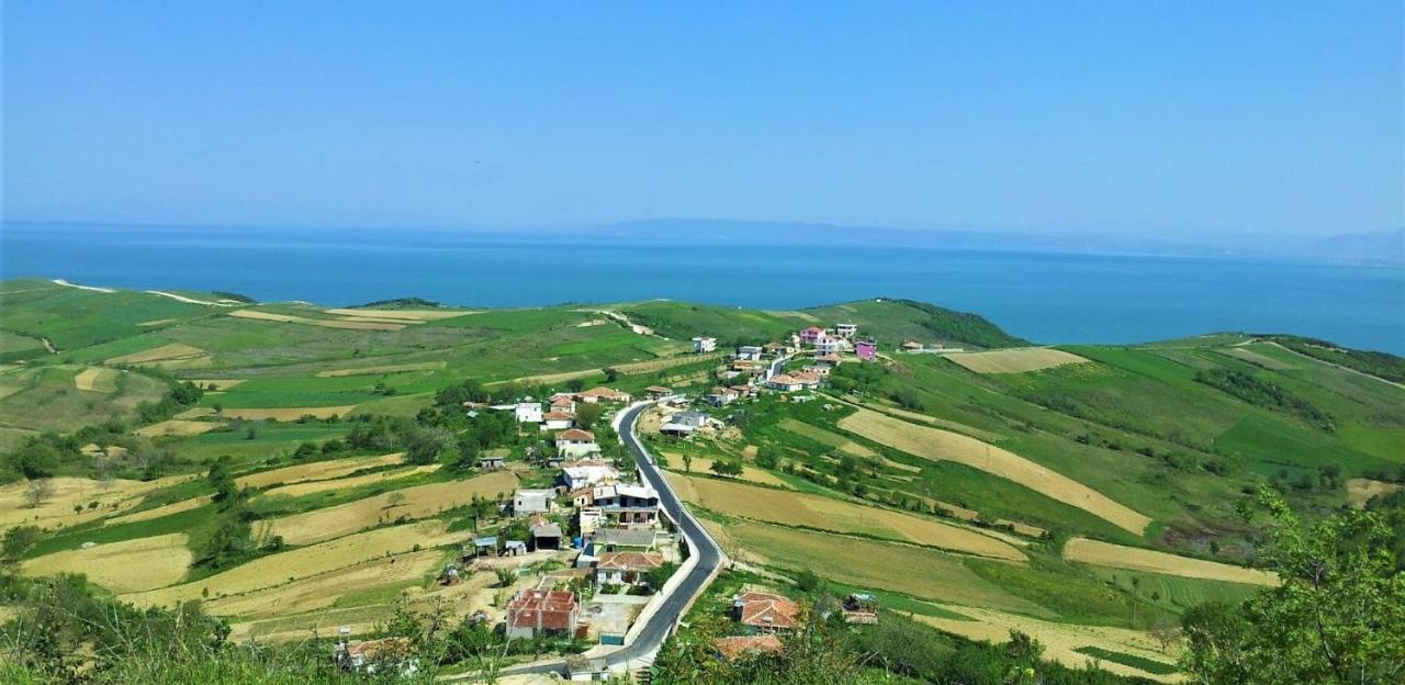 Duplex Seaview Condo Дуррес Экстерьер фото
